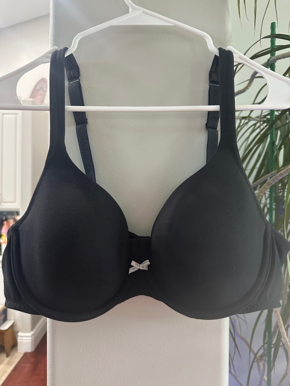 Cacique 40B Lightly Lined T-Shirt Bra – Black